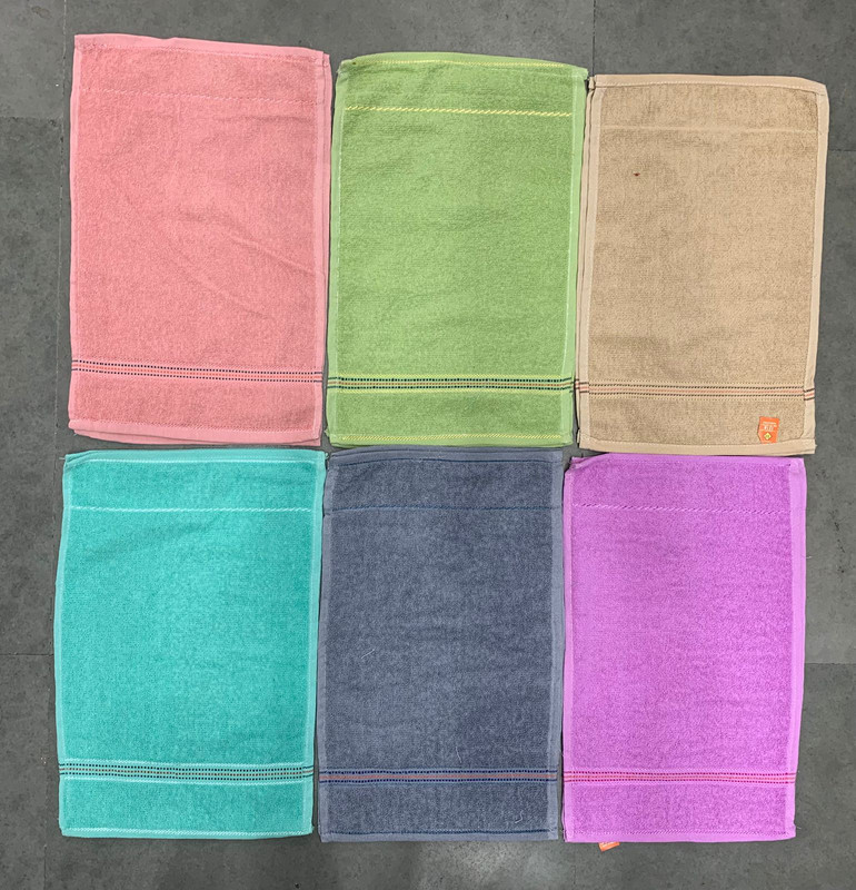J J Napkin 12X18 — photo 2