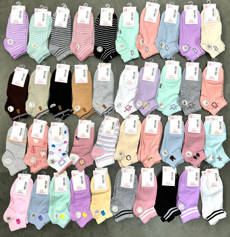 Yang Qian — wholesale ladies china socks, Apsara Textiles Itwari Nagpur